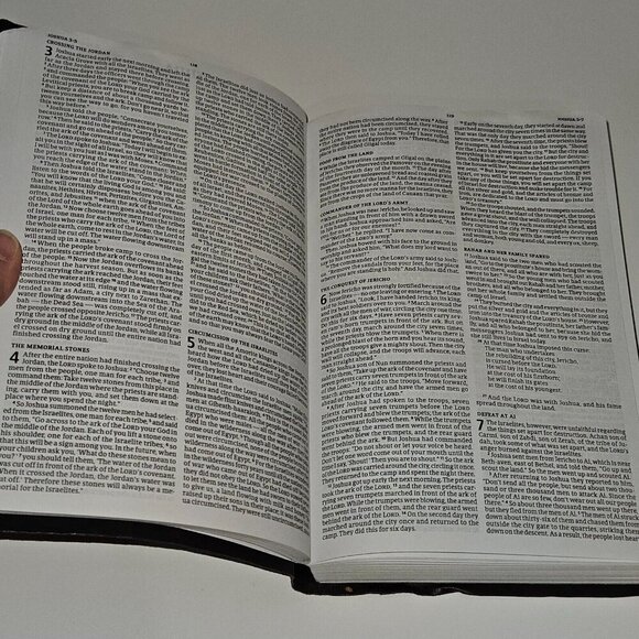 VTG Holy Bible CSB Christian Standard Bible Holman Red Letter Edition 2018 - Picture 14 of 16